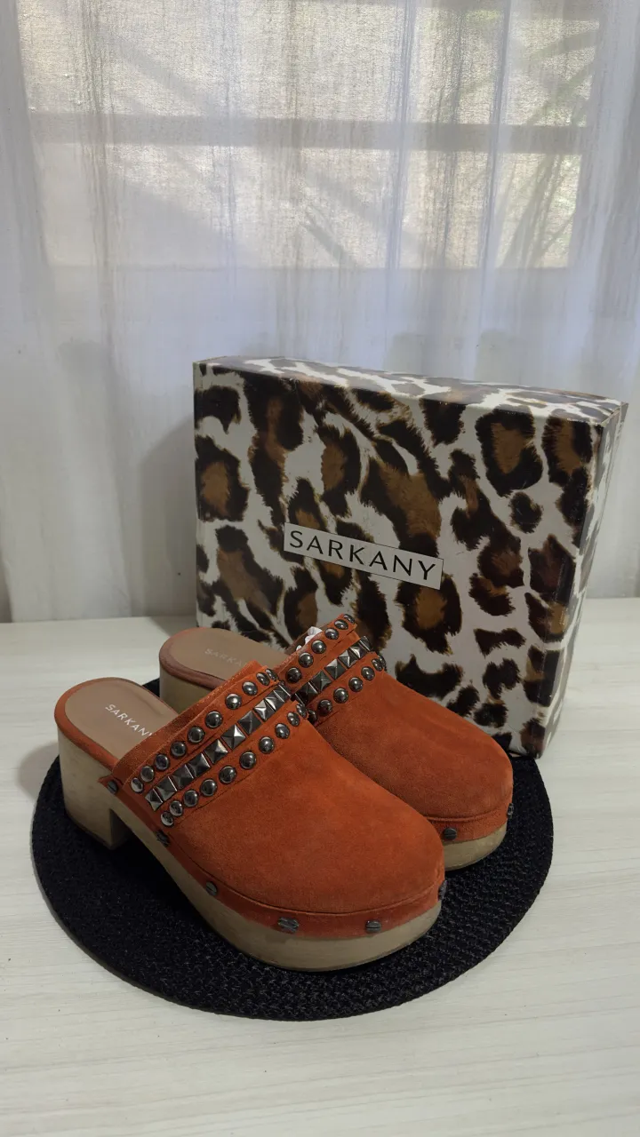 Zuecos Sarkany - imagen 1