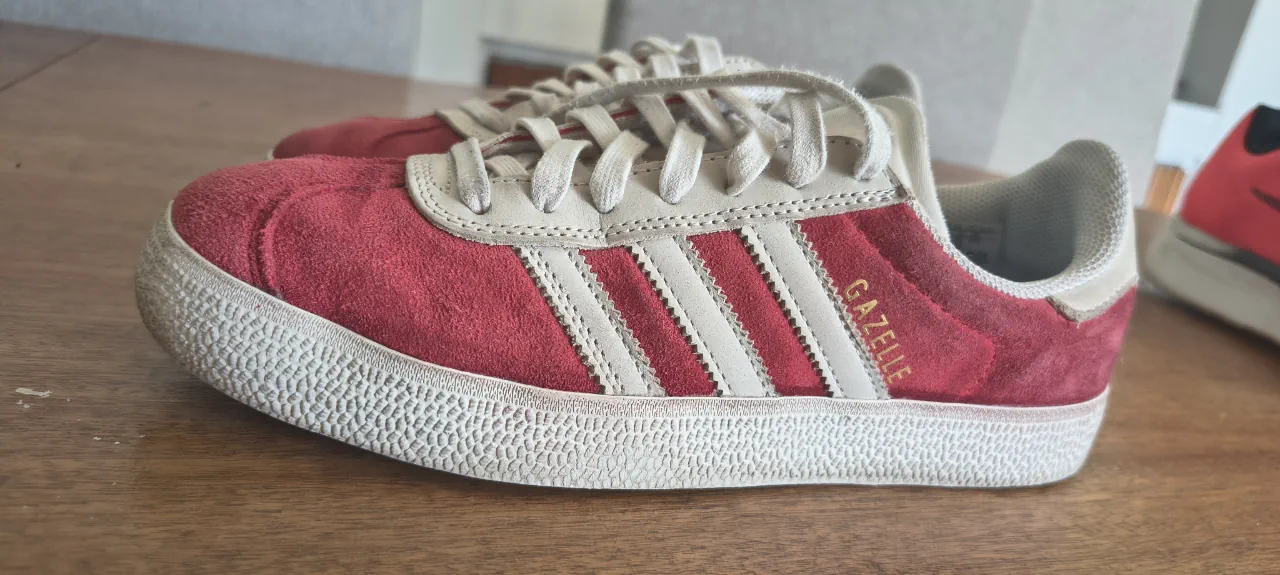 adidas · Talle US 7