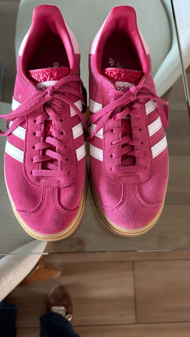 adidas · Talle AR 38