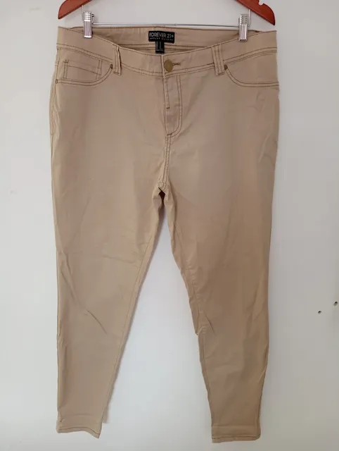Forever 21+ · Talle EU 48