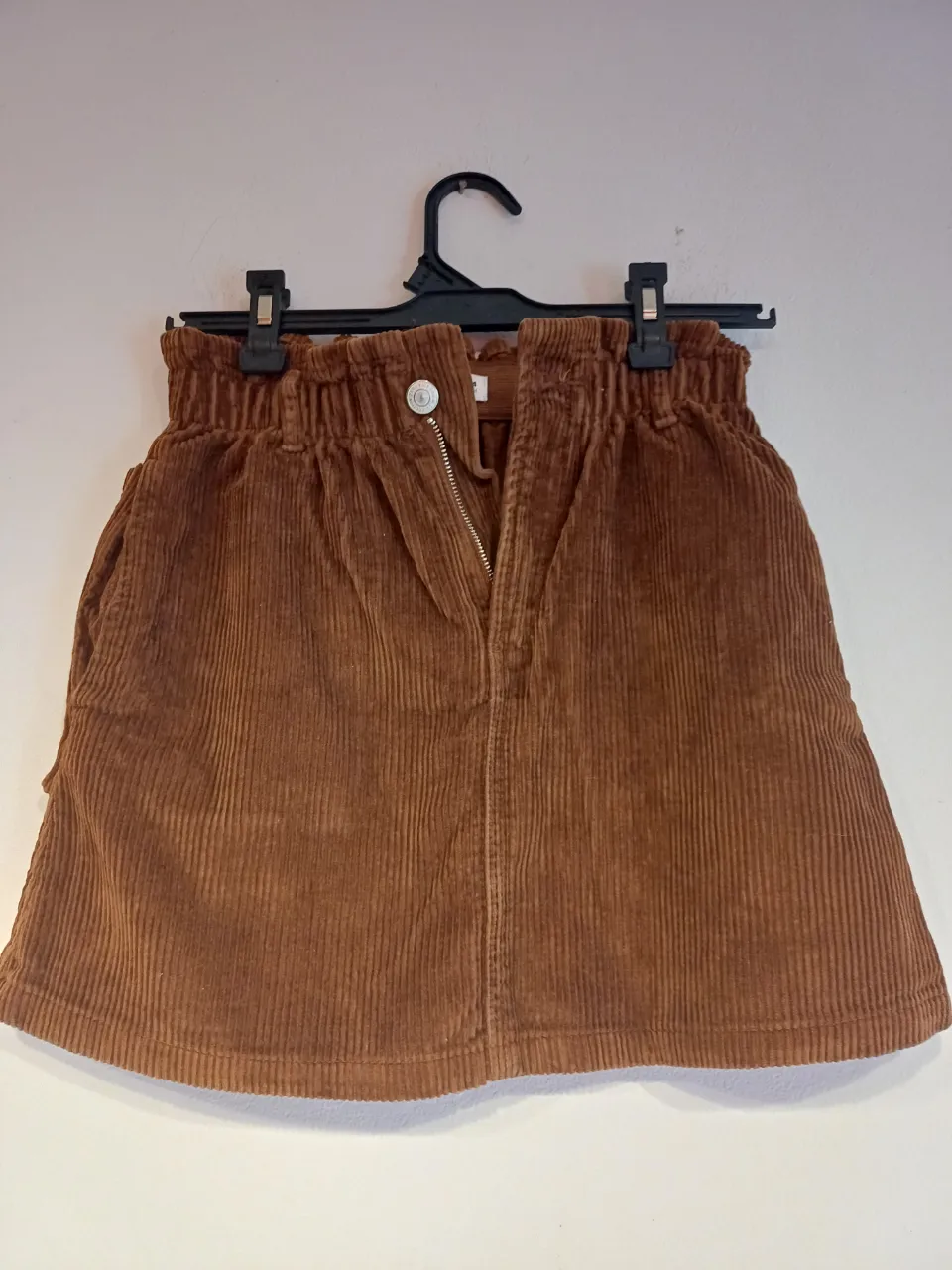Pollera corta Zara · Talle 14 años / 164 cm