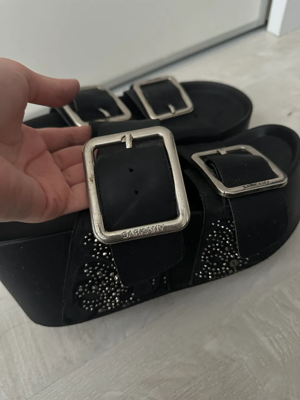 Sarkany · Talle AR 37