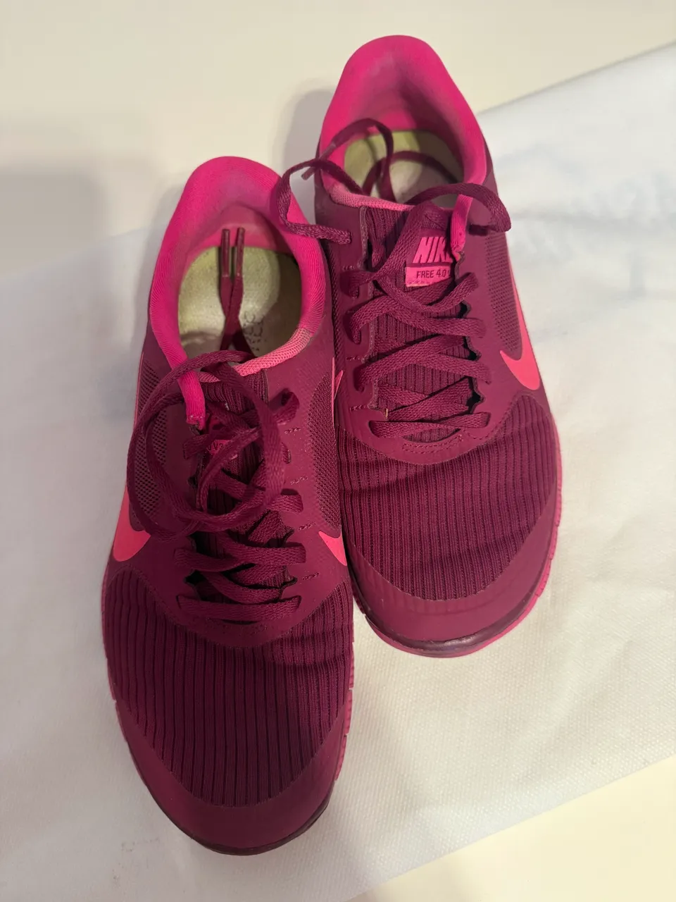 Nike · Talle AR 37