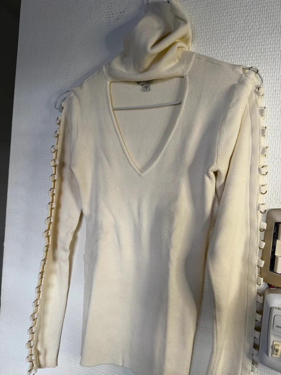 Polera GUESS - imagen 1