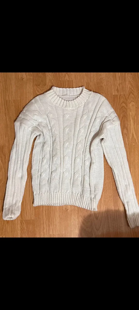 Sweater Sin marca 🩷 - imagen 1