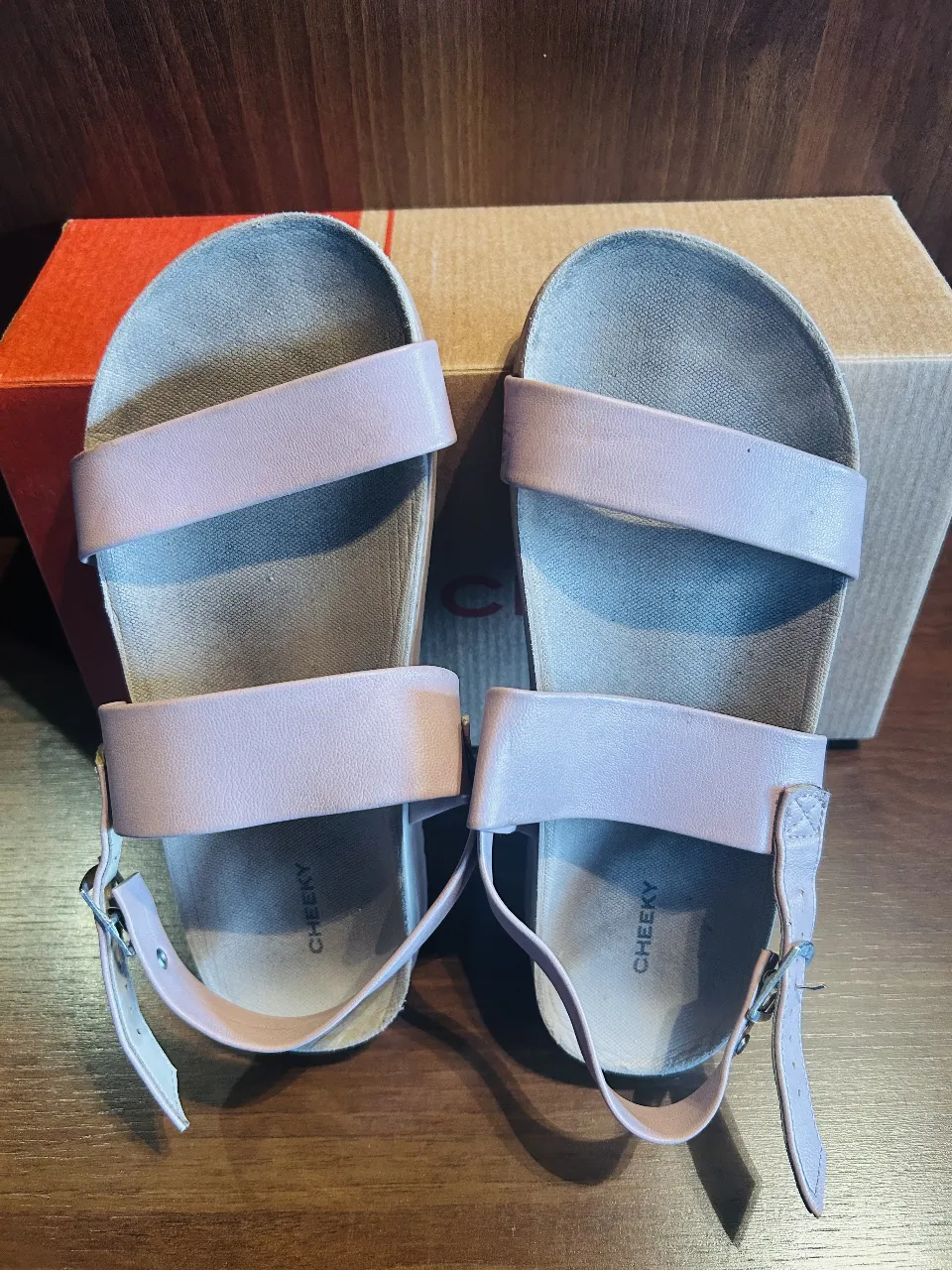 Sandalias CHEEKY · Talle AR 35