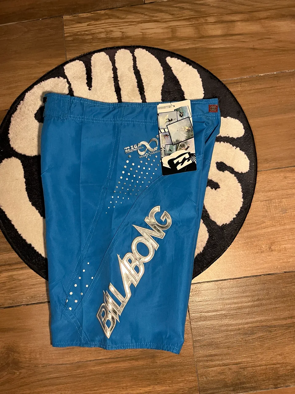 Billabong · Talle L