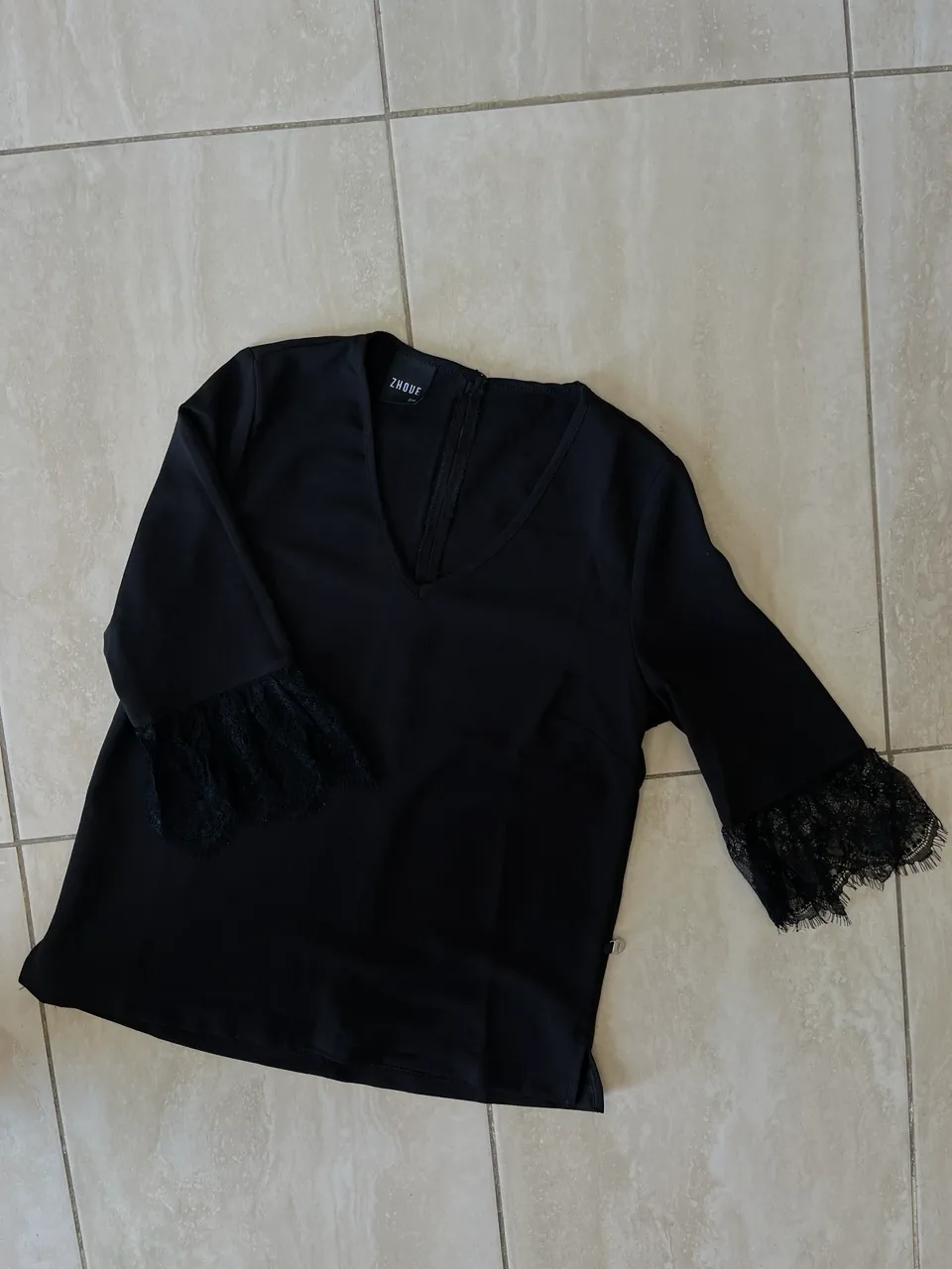 Blusa Zhoue - imagen 1
