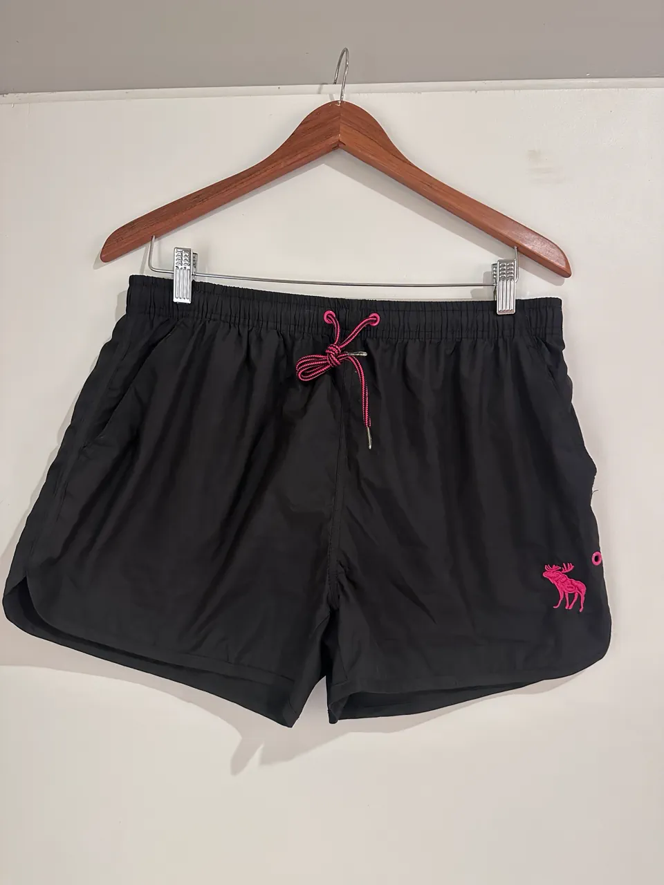 Short Abercrombie & Fitch · Talle M