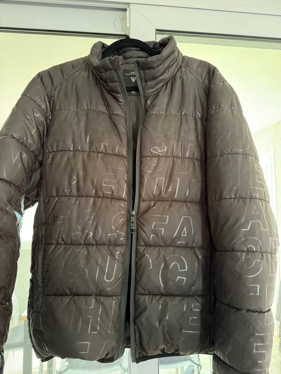 Campera Farenheite - imagen 2