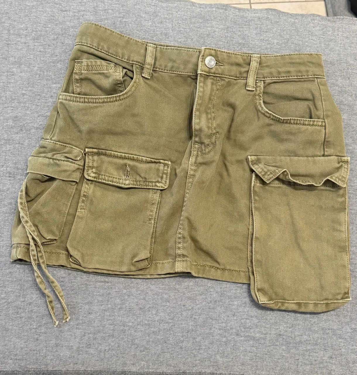 Pantalón Bershka · Talle EU 38