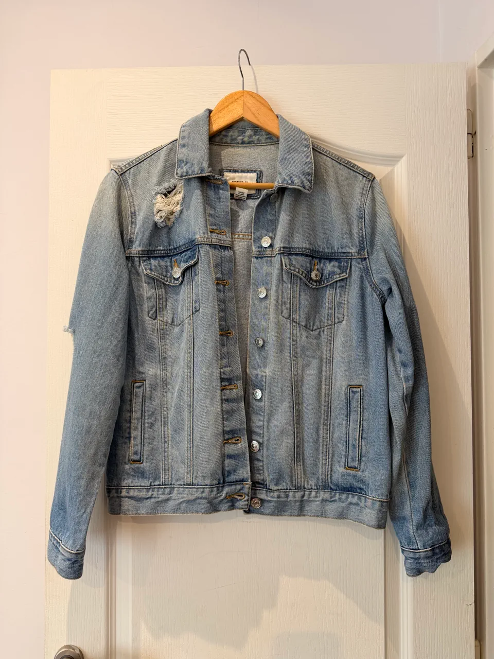 Campera Forever 21 · Talle M