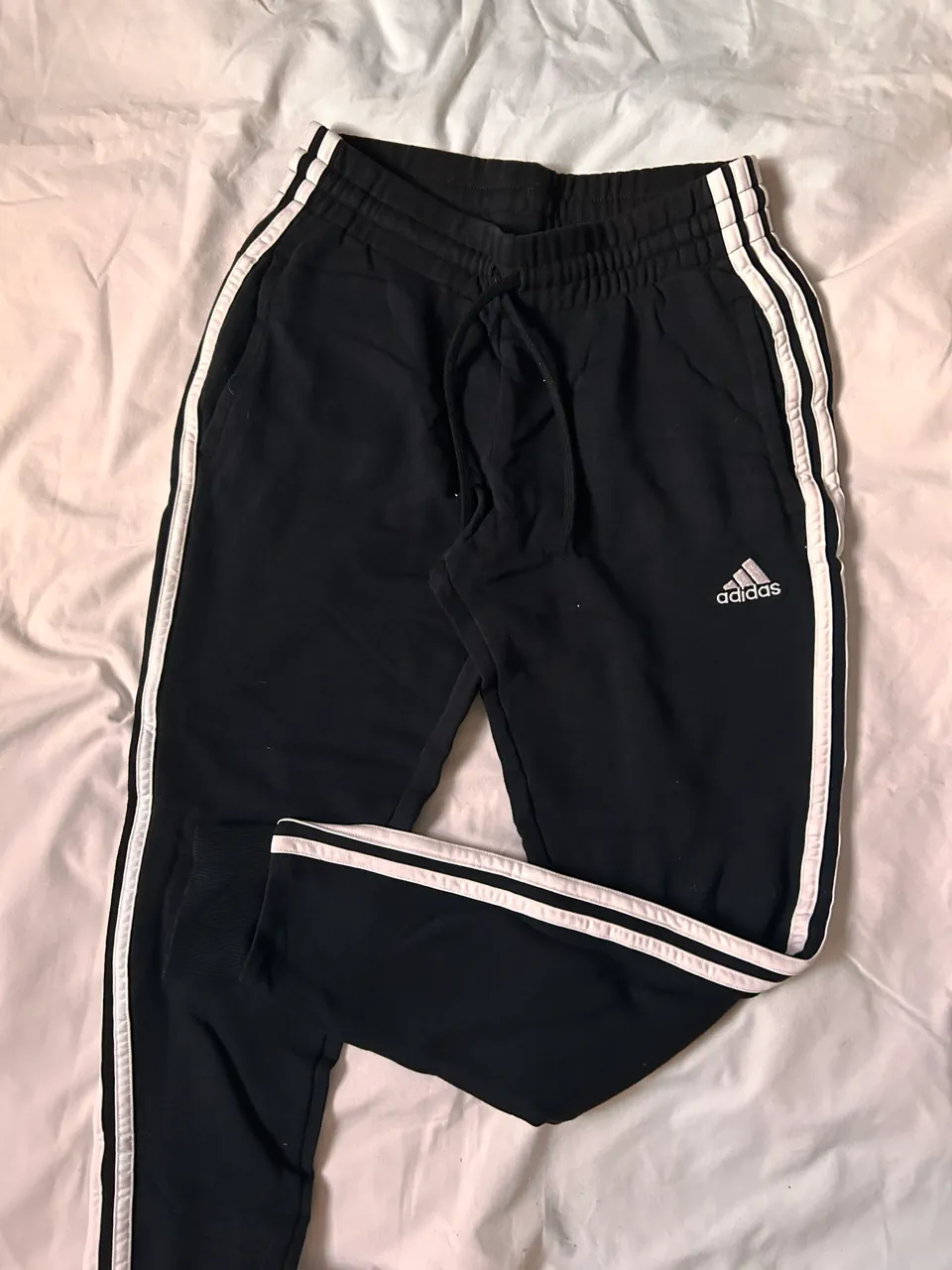 Pantalón adidas - imagen 1
