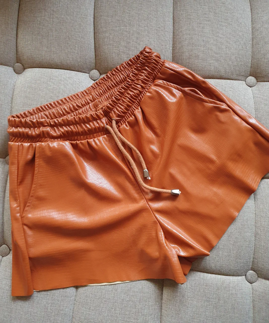 Short Sin marca visible - imagen 1