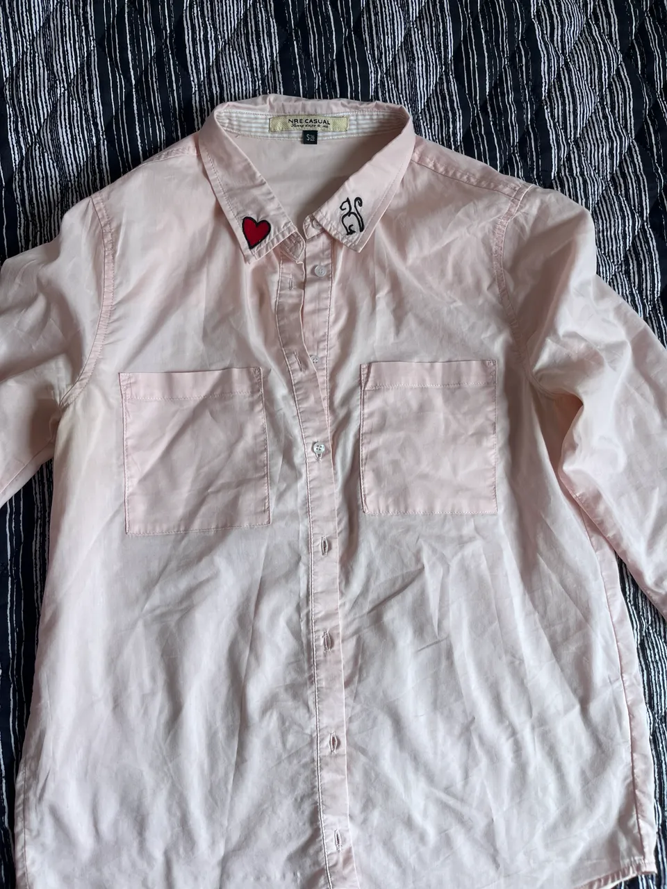 Camisa A ≠ - imagen 1