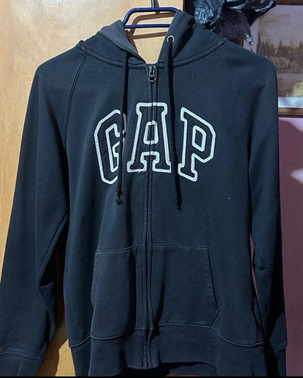 Buzo GAP - imagen 1