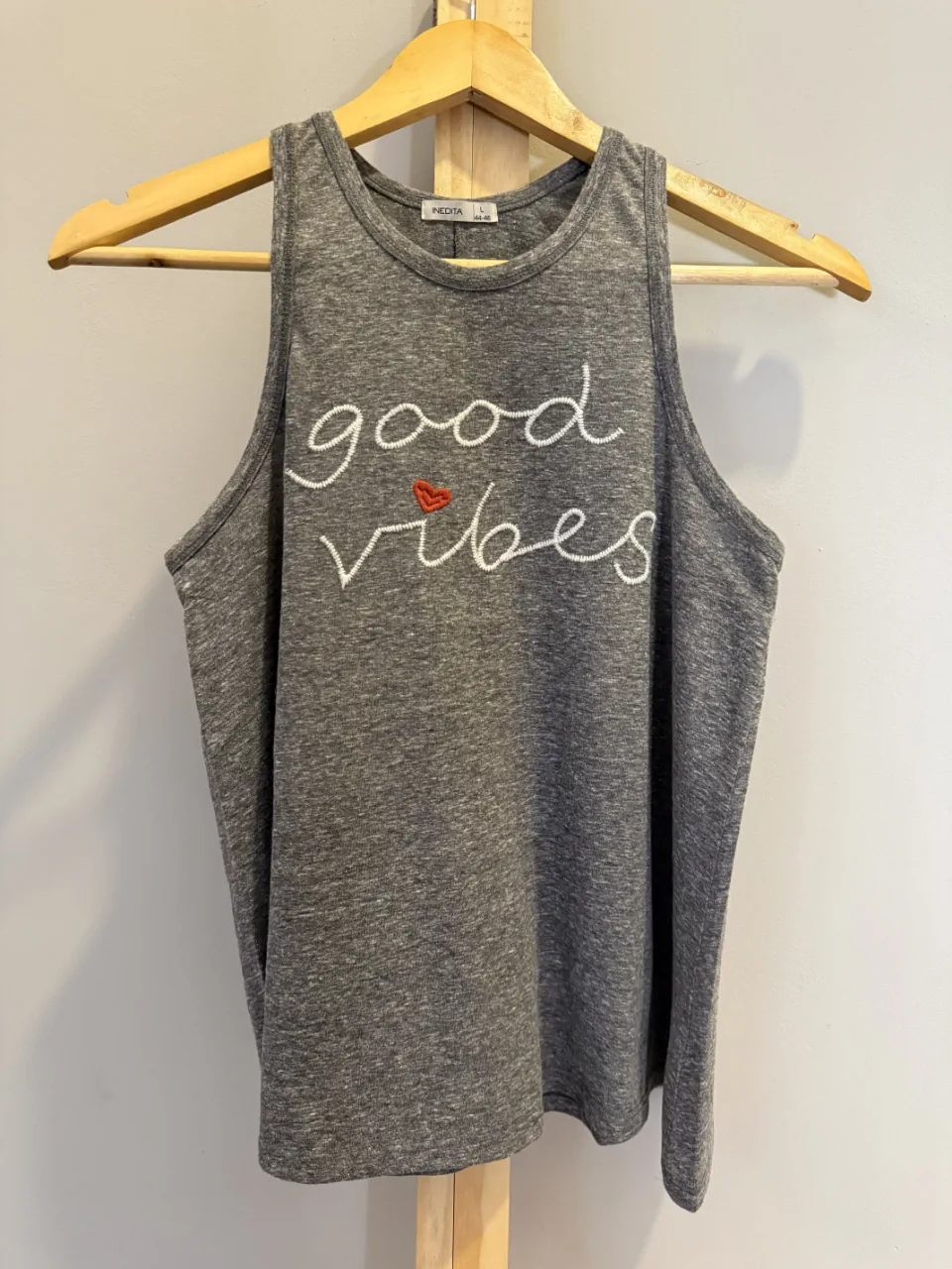 Musculosa Inedita · Talle L