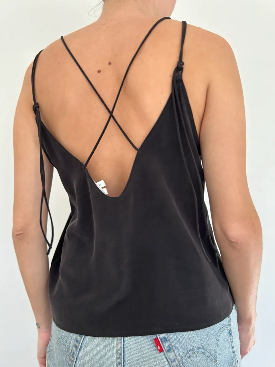 Musculosa Etiqueta Negra · Talle S