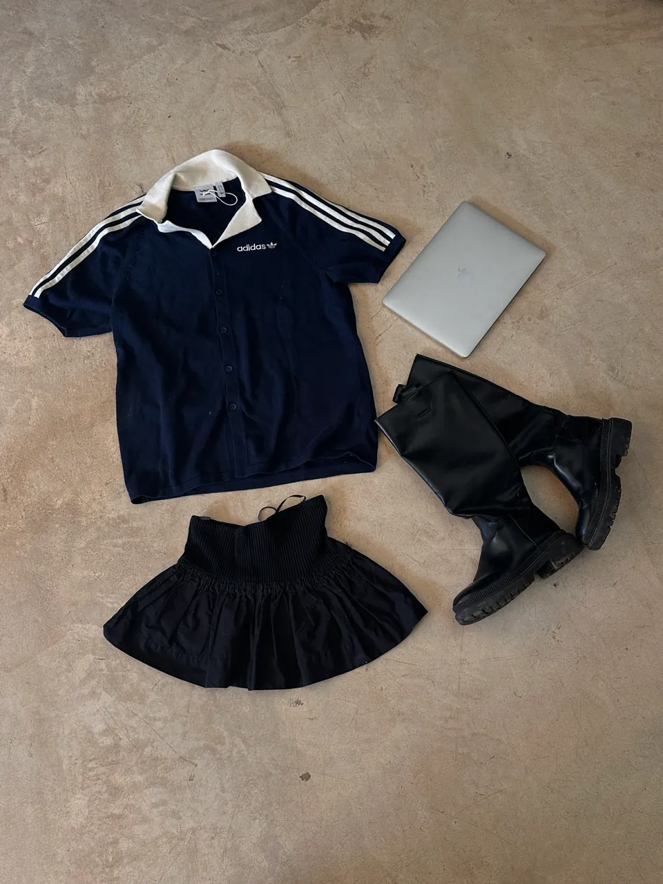 Remera adidas · Talle M