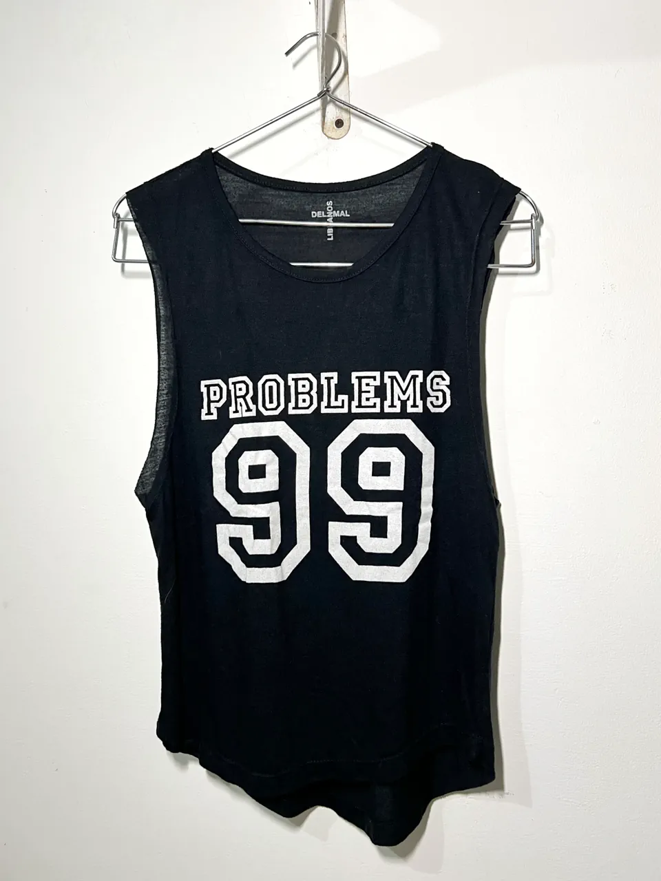 Musculosa Líbranos del mal - imagen 1