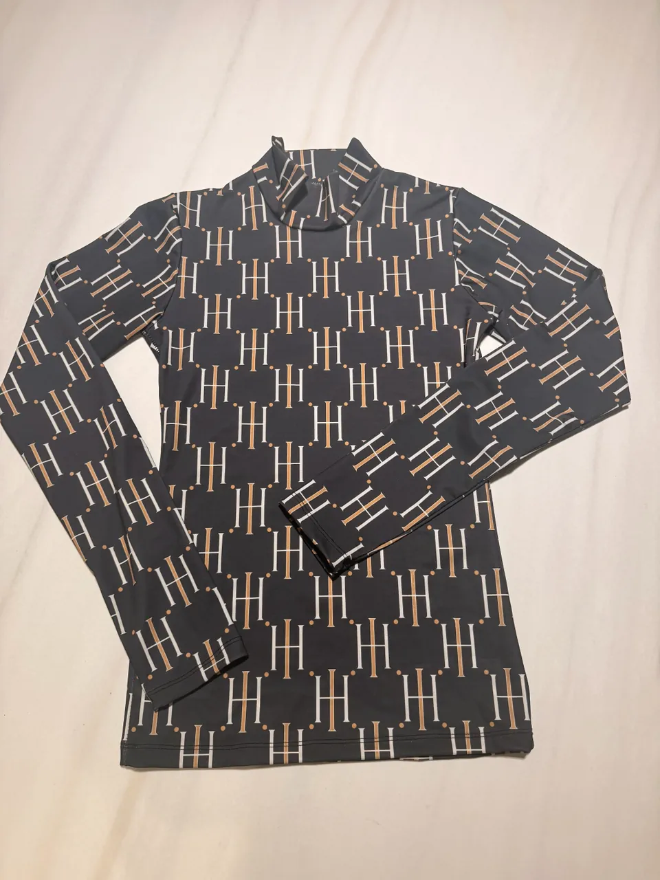 Remera Helicia · Talle S