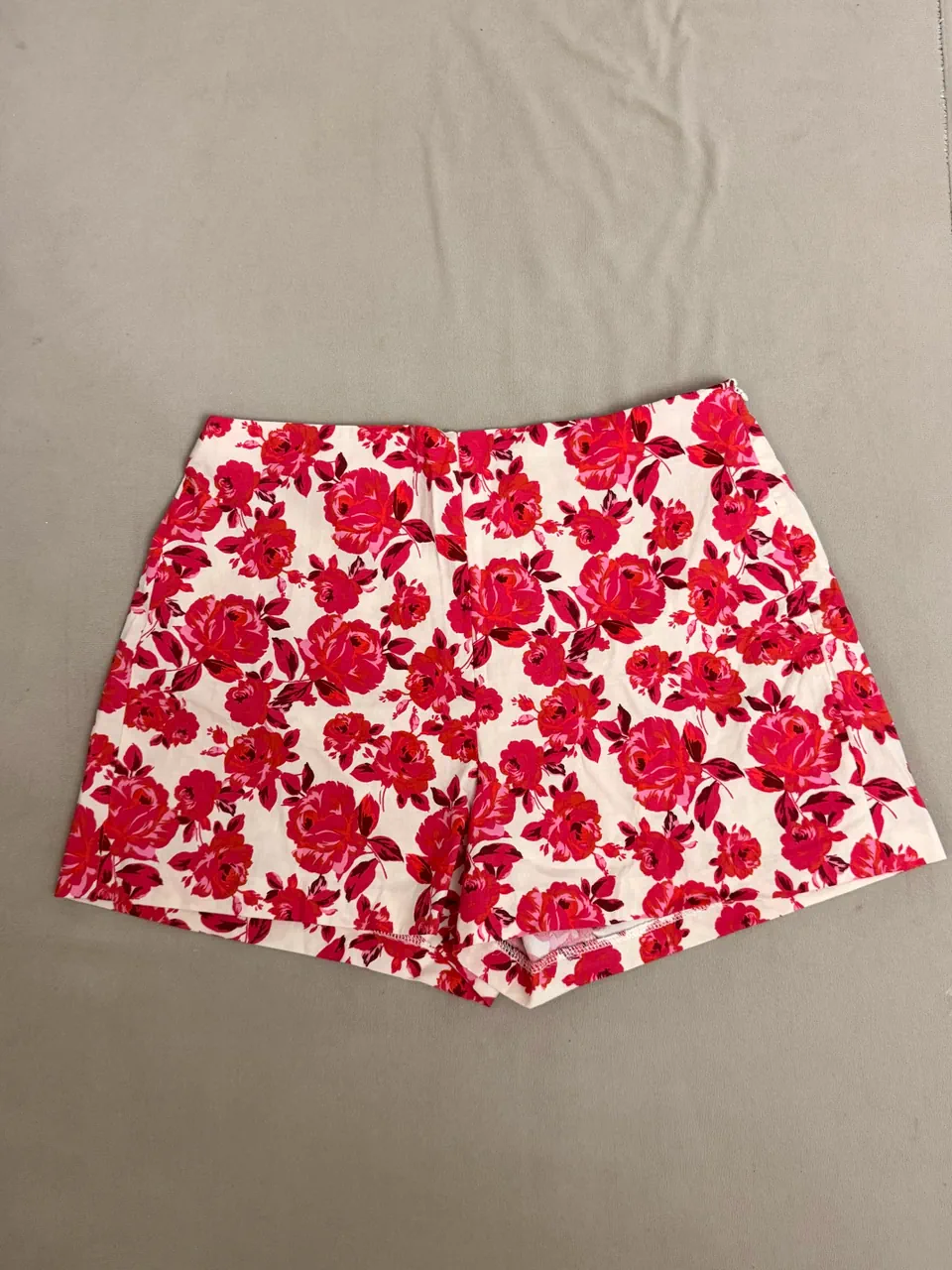 Short Stradivarius · Talle S