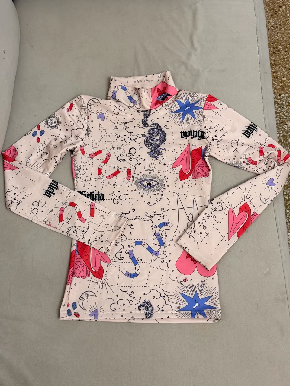 Remera Helicia · Talle S