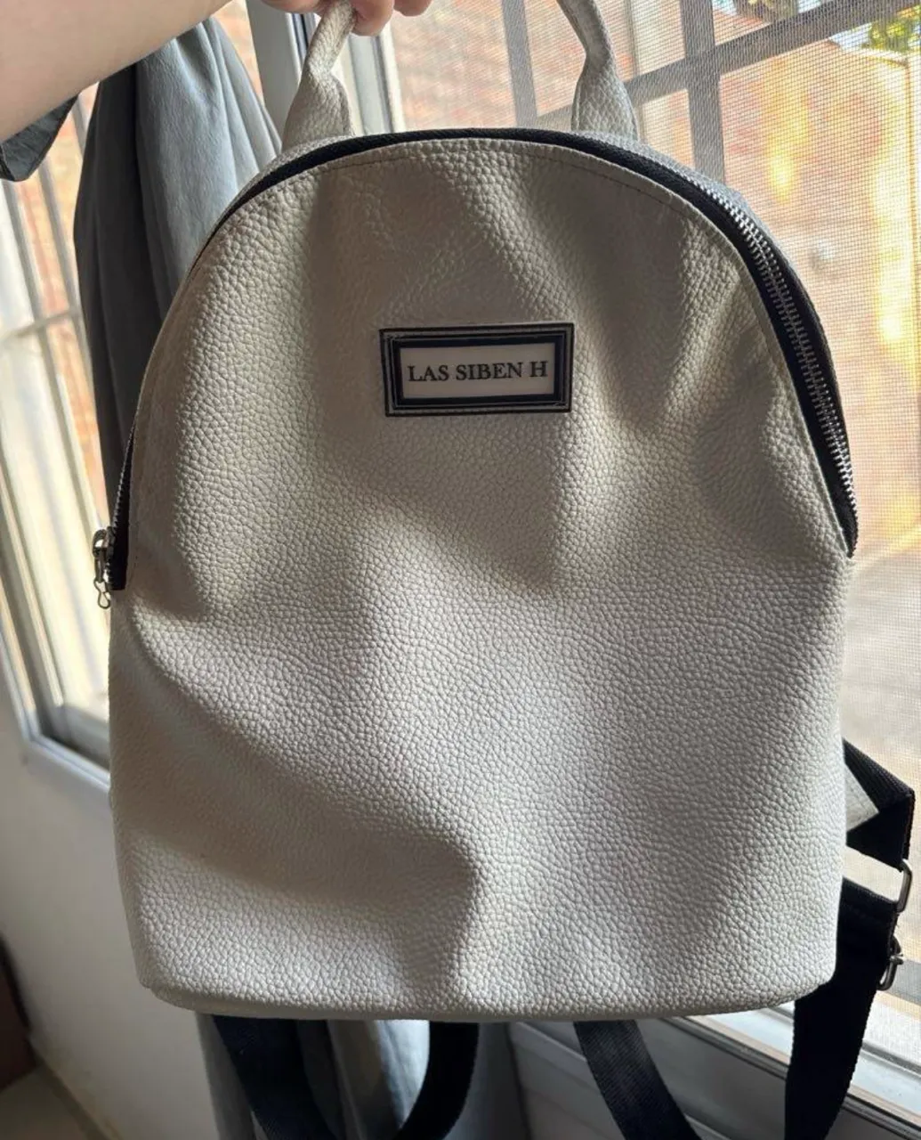 Mochila A ≠ - imagen 1