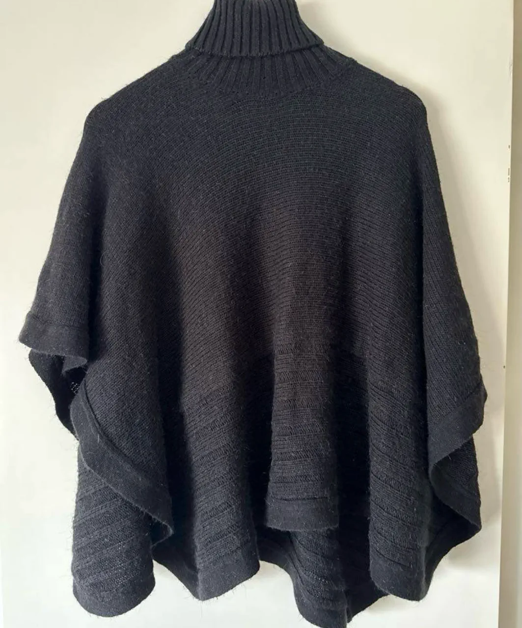 Sweater Sarkany · Talle único