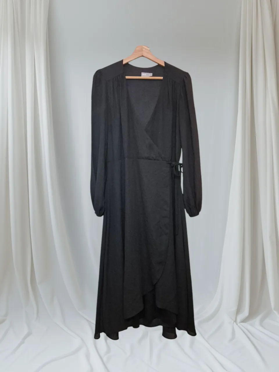 Vestido ASOS · Talle M