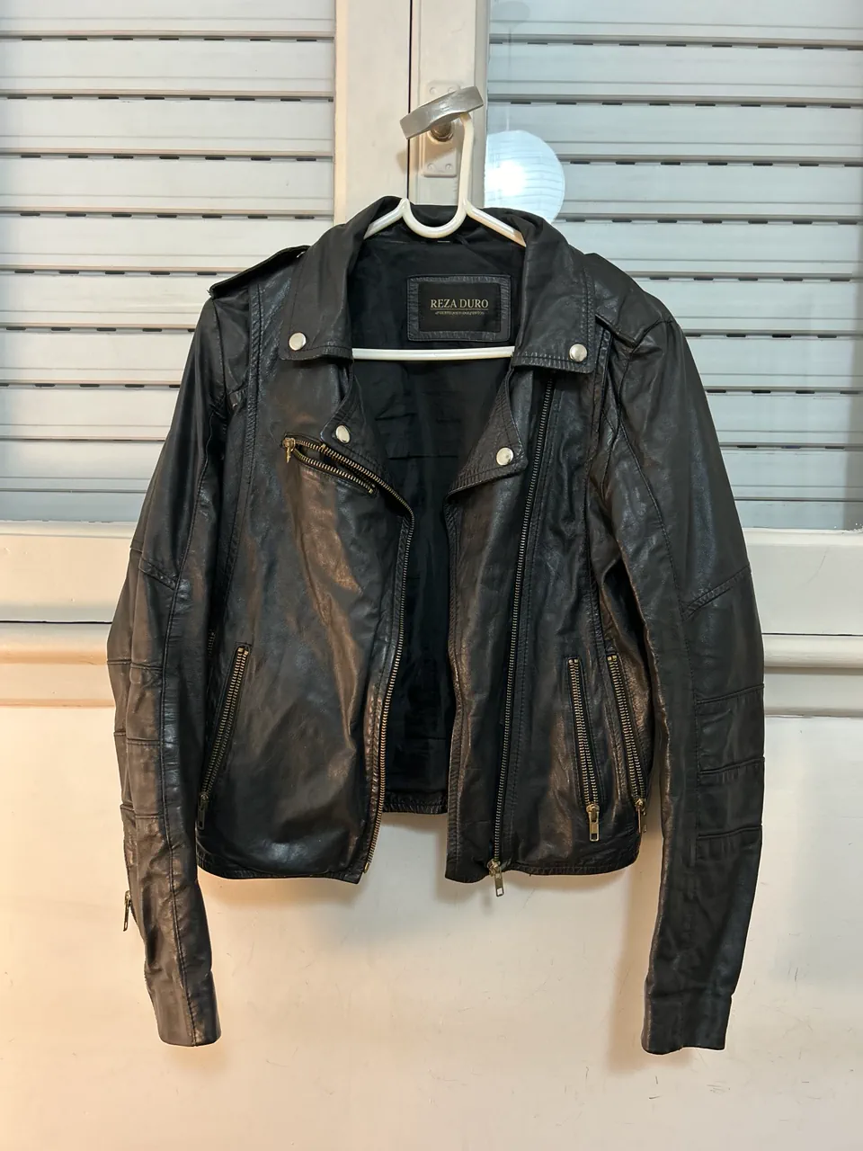Campera Reza duro · Talle S