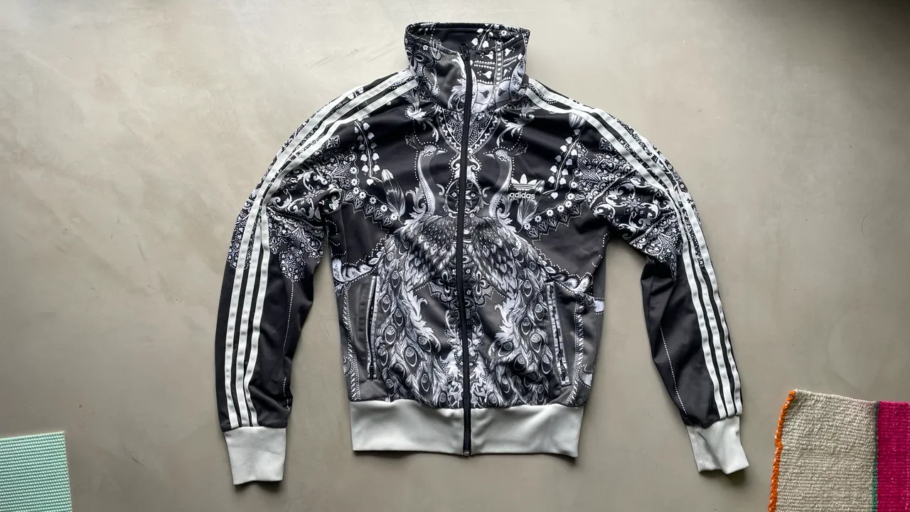 Buzo adidas - imagen 1