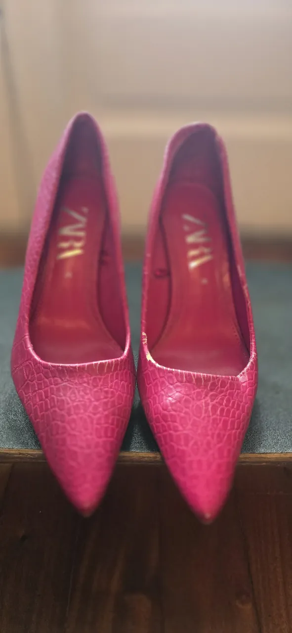 Zara · Talle AR 36