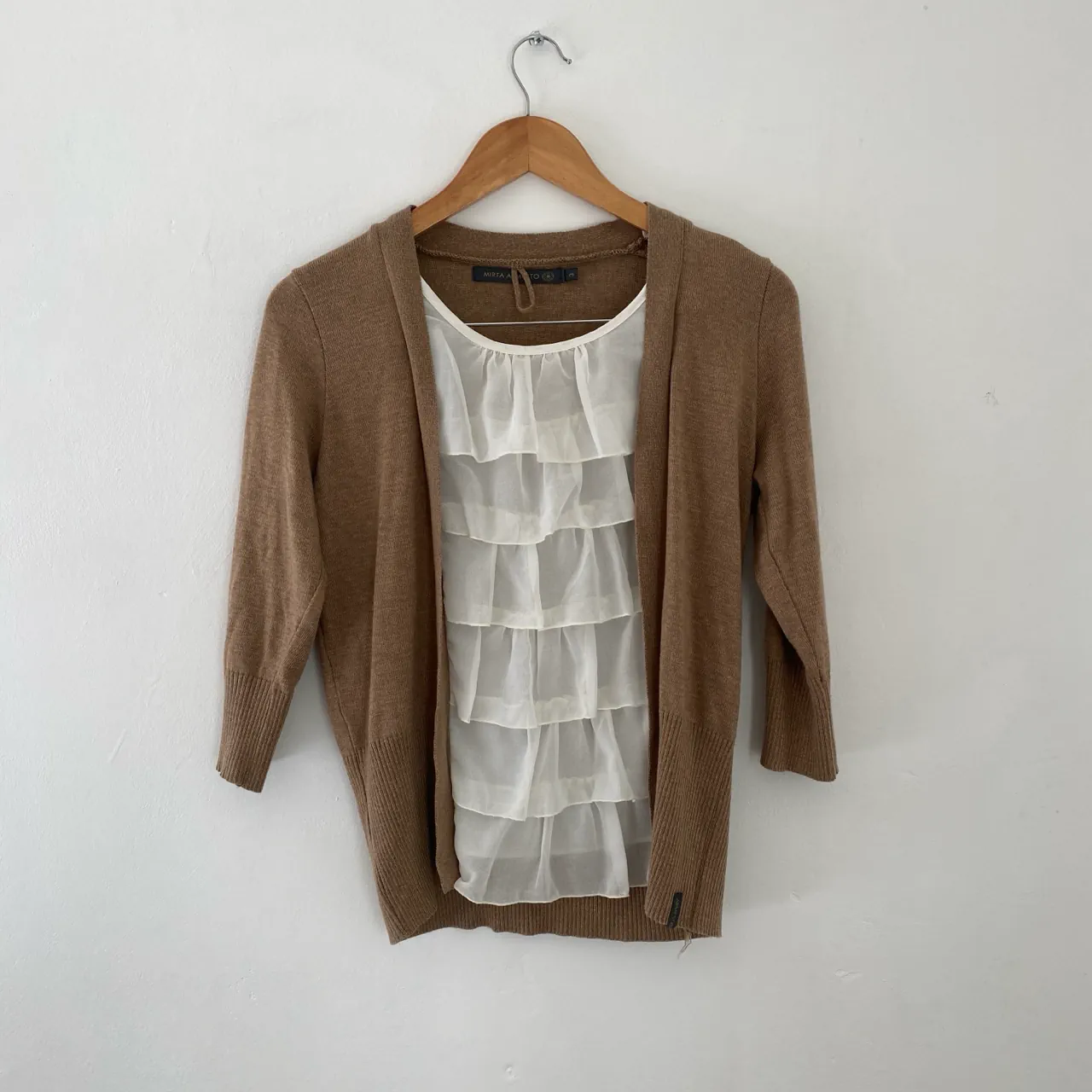 Sweater Mirta armesto · Talle M