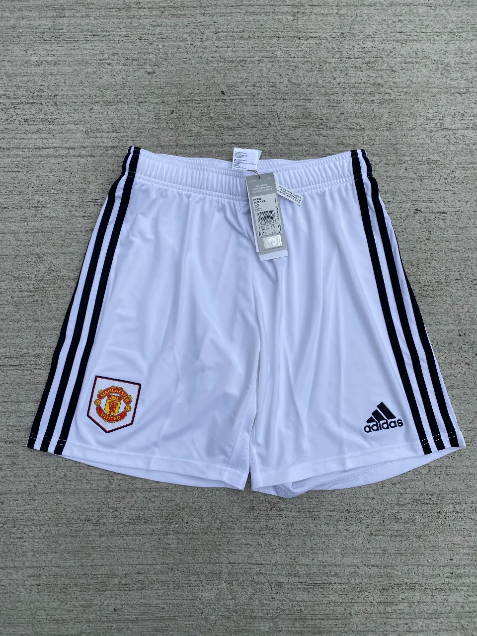 adidas · Talle M