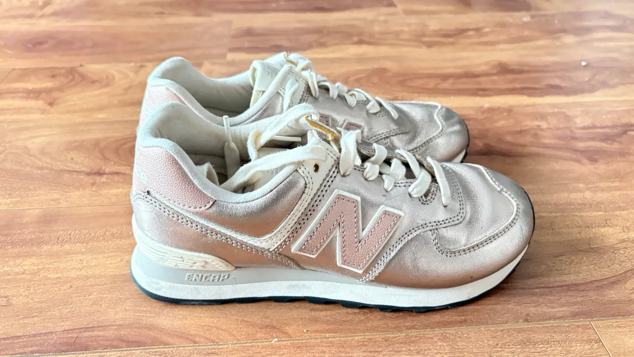 New Balance · Talle AR 35