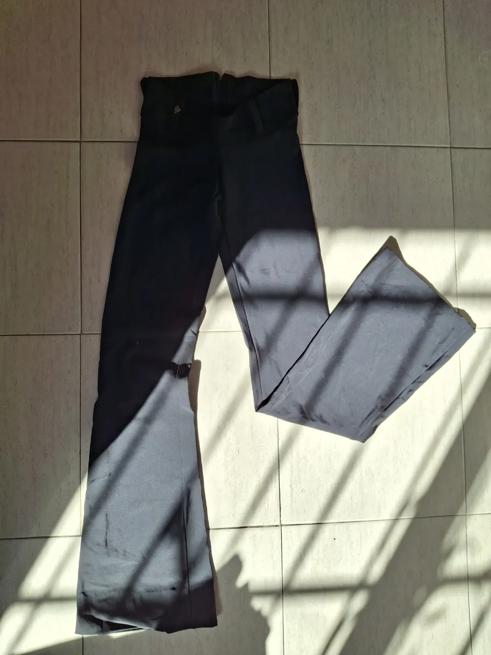 Pantalón A ≠ · Talle XS