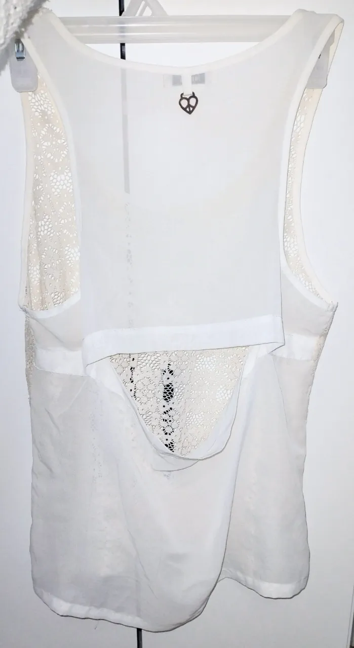 Musculosa Inedita - imagen 2