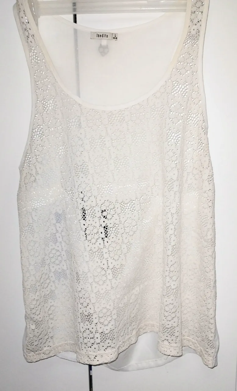 Musculosa Inedita · Talle L