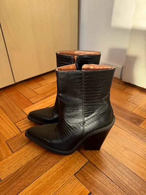 Bershka · Talle EU 37
