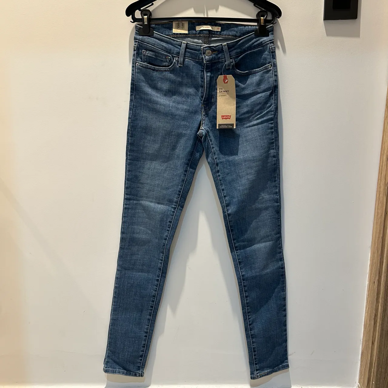 Levi's · Talle MEX/ARG 27
