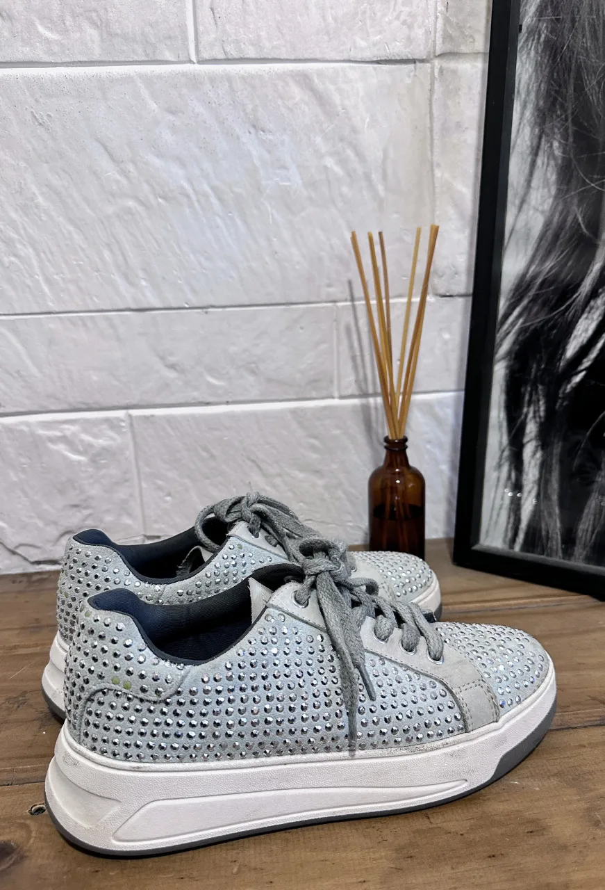 Zapatillas Sarkany · Talle AR 37