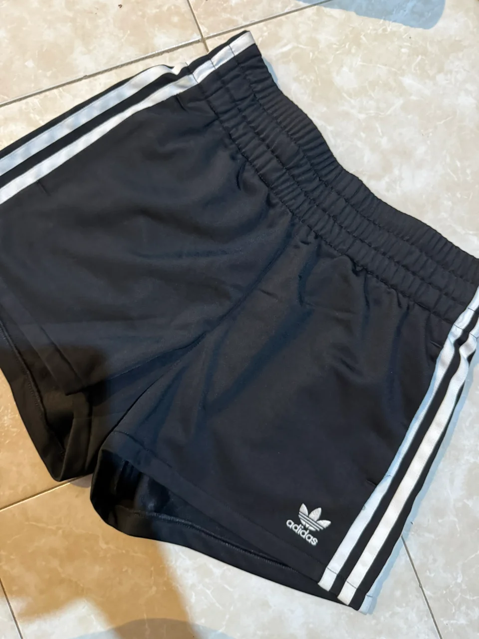 Short adidas - imagen 1