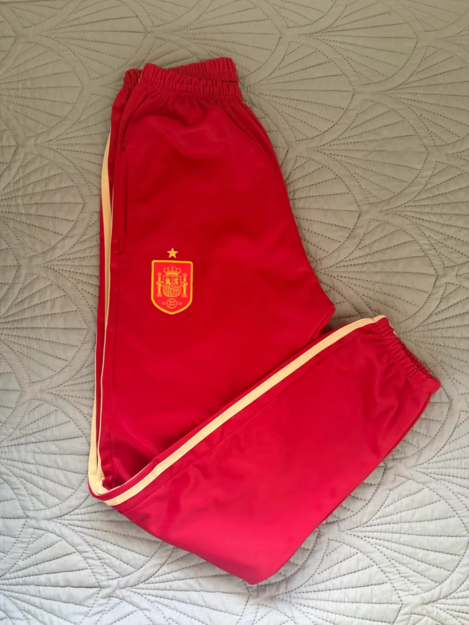 Pantalón adidas · Talle 2