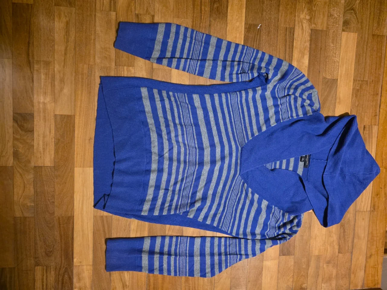 Sweater Banana Republic · Talle M