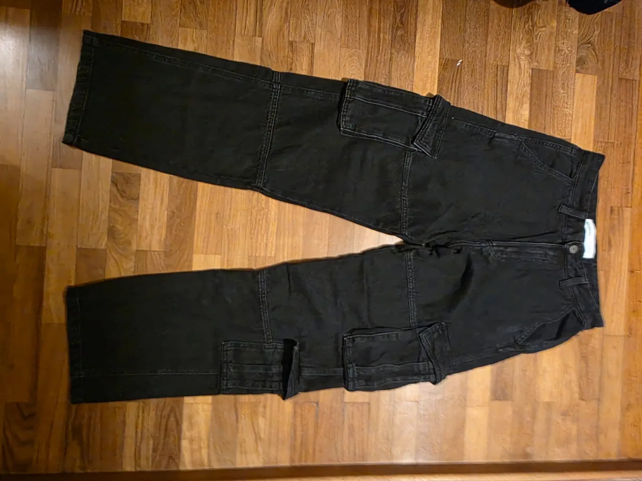 Pantalón Bershka · Talle EU 34