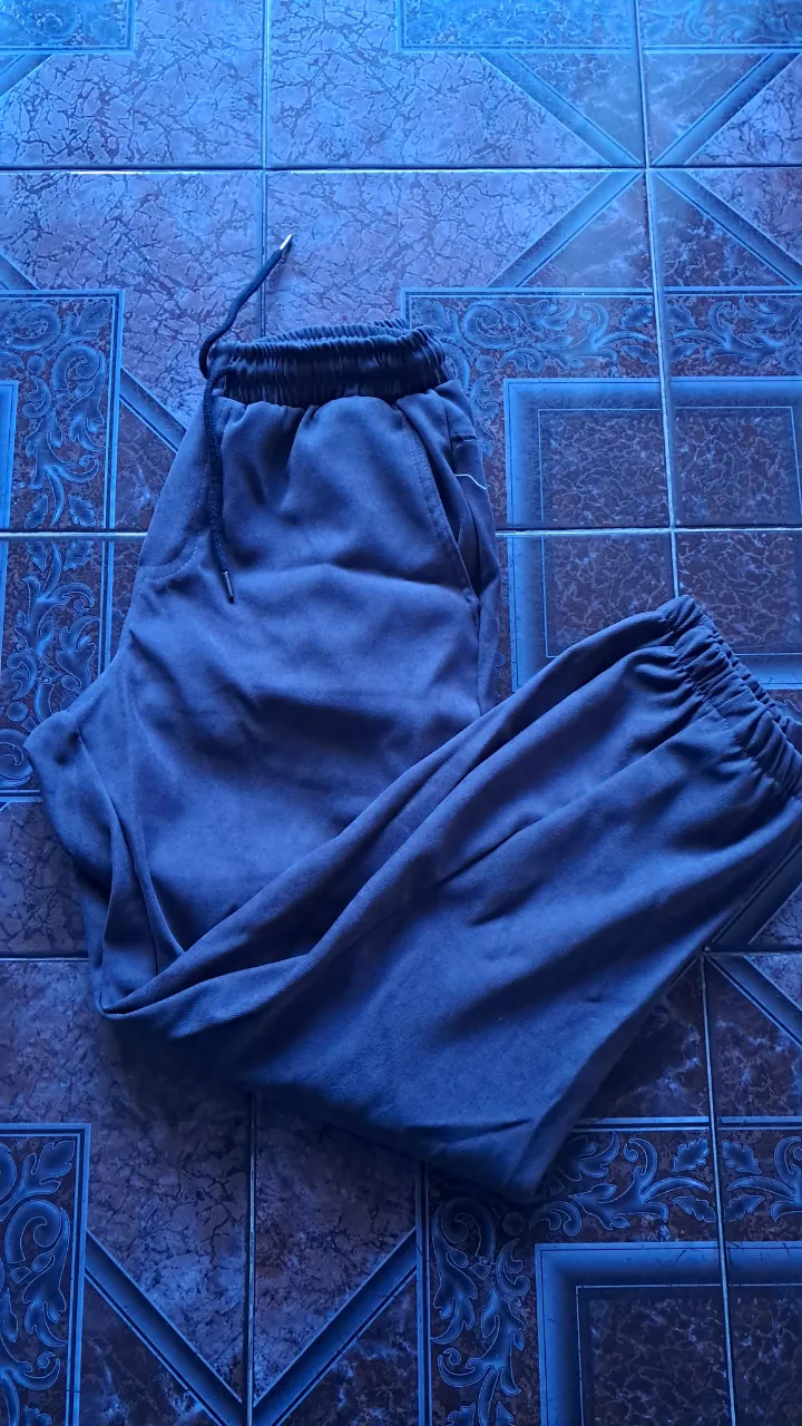 Pantalón A ≠ - imagen 1