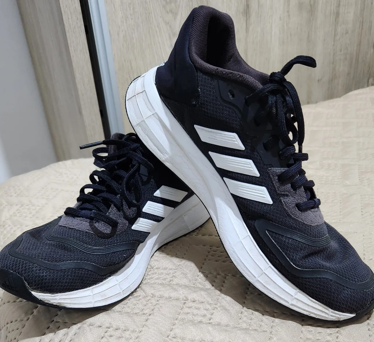 Zapatillas adidas · Talle AR 39