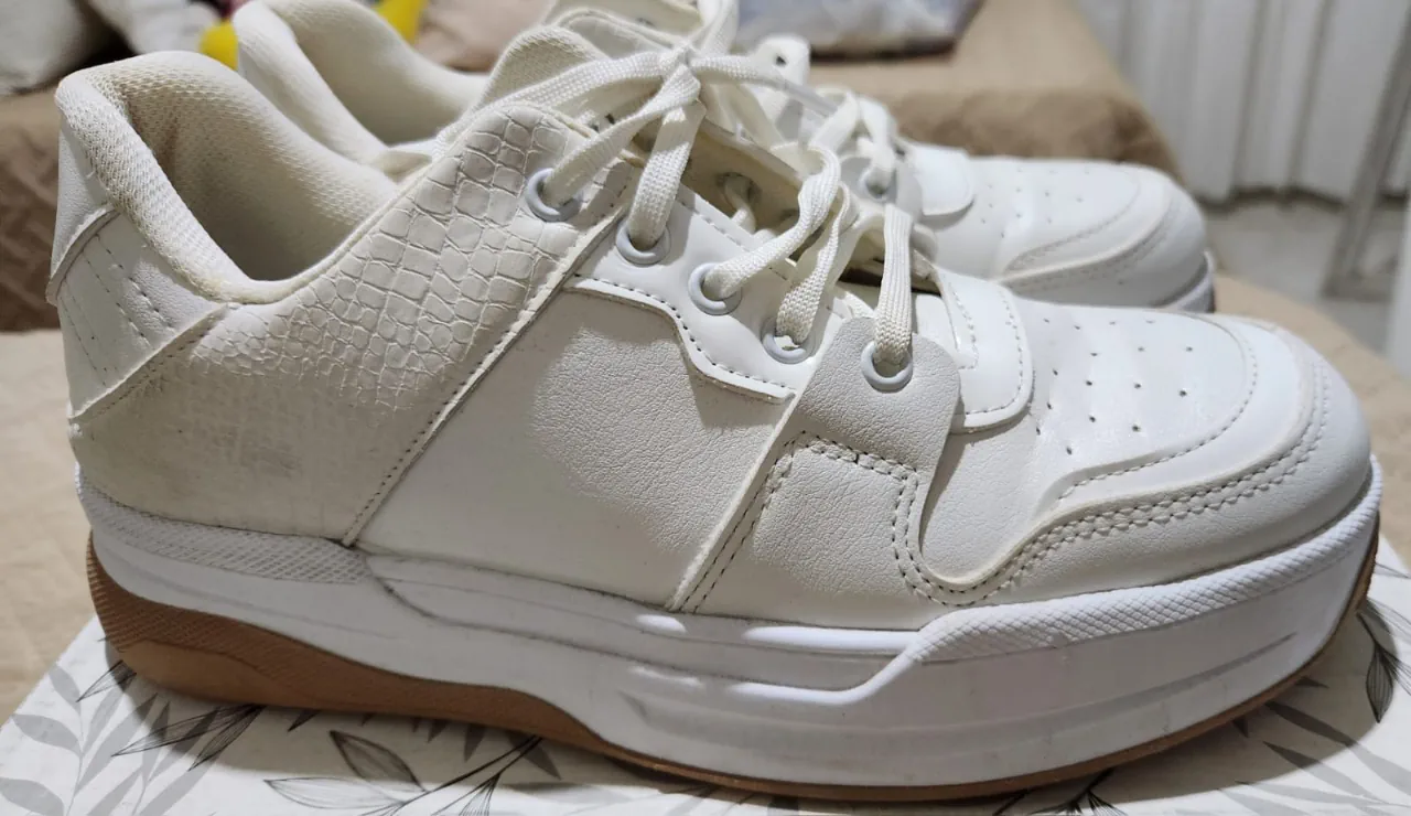 Zapatillas Araquina · Talle AR 39