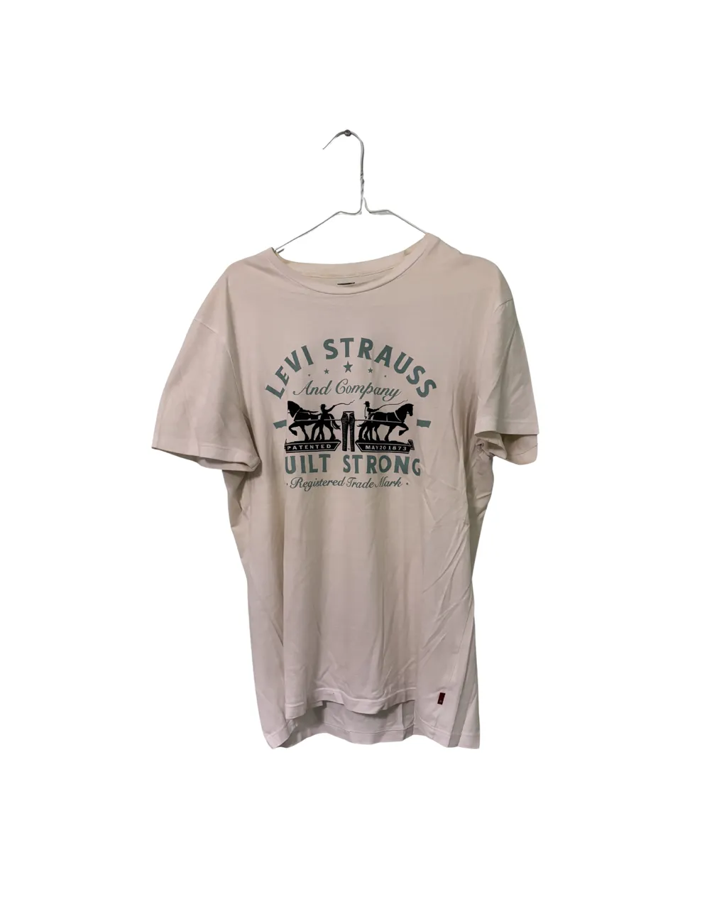 Remera Levi's · Talle M